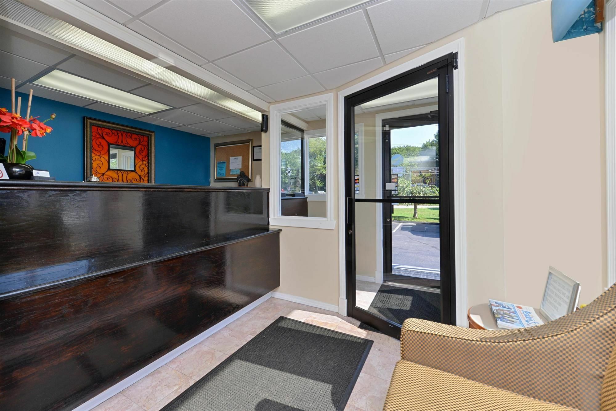 America Best Value Inn New London Esterno foto